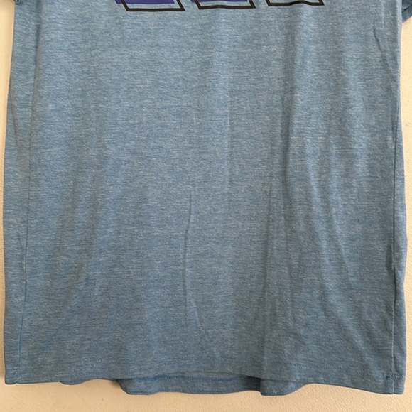 Adidas men blue heather Aeroready graphic tshirt for running, hiking or work out - Picture 5 of 9